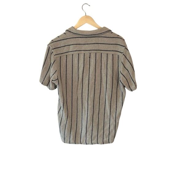 Zara Men’s pinestriped knit Men’s Short sleeve shirt with camp collar Size Mediu - Picture 2 of 4